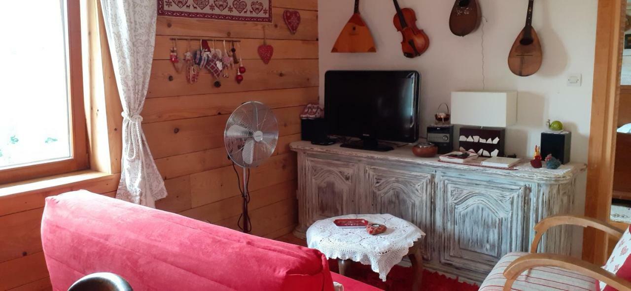 Bed and Breakfast Les Lupins Geishouse Esterno foto